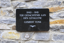 904367 Afbeelding van het gedenkteken van Gijsbert Vonk aan het N.S.-station Driebergen-Zeist te ...